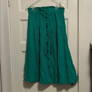 Universal Thread Skirt